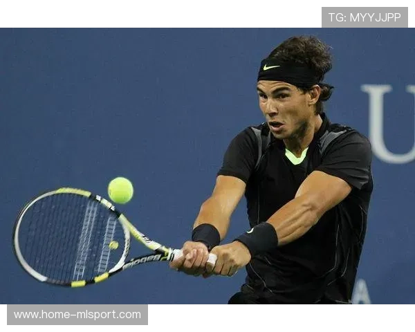 纳达尔握拍力量突破历史