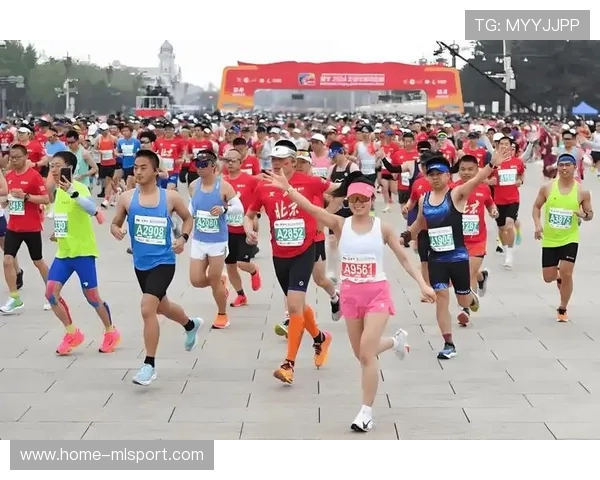 马拉松赛事增设“社群赛”,跑步社交经济爆发 马拉松赛事增设“社群赛”,跑步社交经济爆发